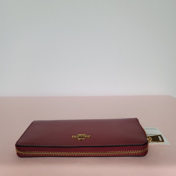 COACH Slim Accordion Smooth Calf Leather Zip-Around Wallet- Cherry color ⭐ - Picture 9 of 16